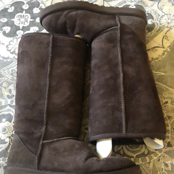 UGG Shoes - Brown UGG Boots
